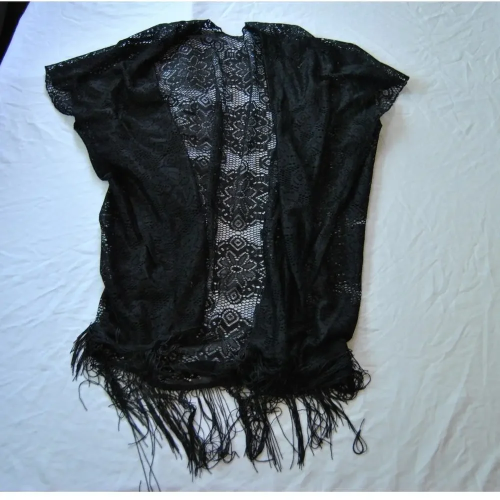 Black Lace Floral Pattern Shawl Coverup Medium/Large